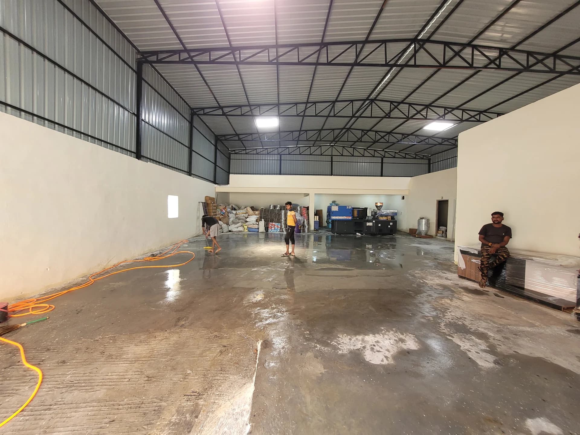 PEB (Pre-Engineered Building)